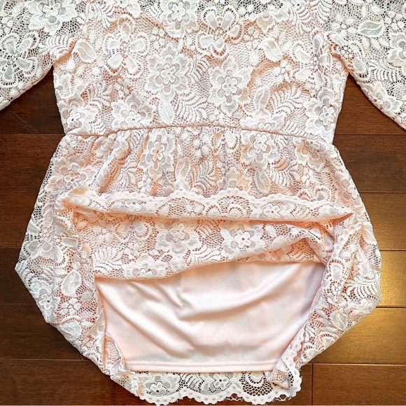 HELLO MIZ Lace Draped Empire Waist Maternity Top, Size Medium - Picture 11 of 14